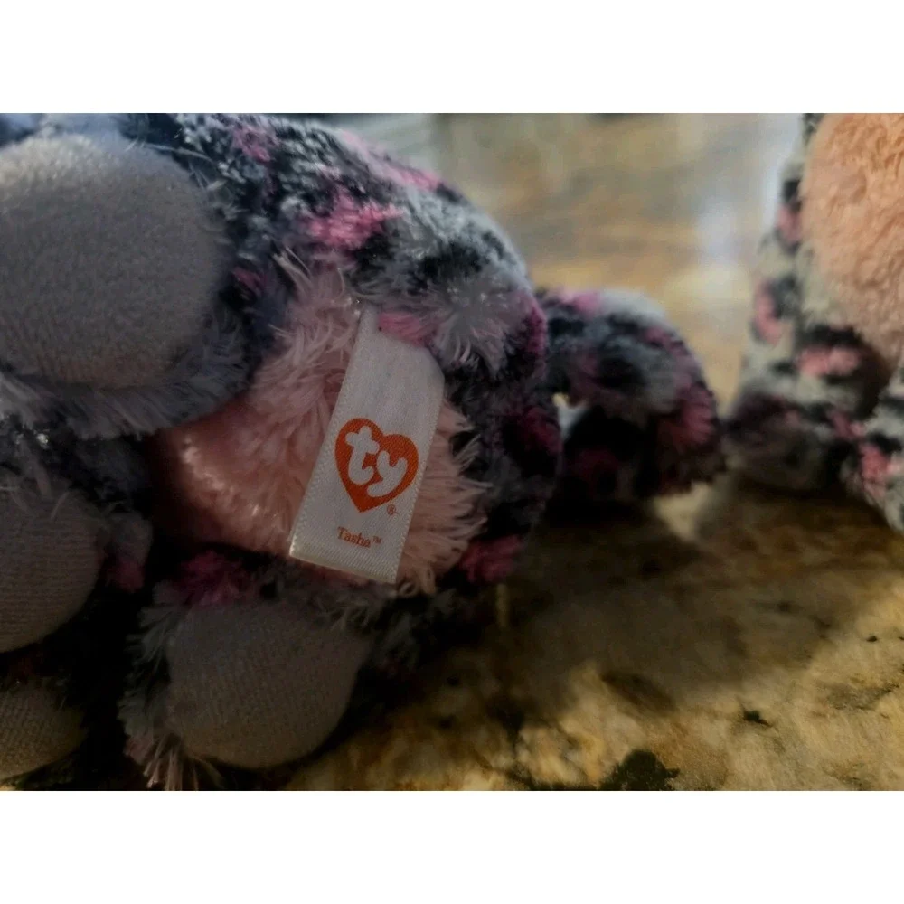 Lot Of 2! Ty Beanie Boos TASHA the Pink & Grey Leopard. Sparkly Eyes. 6&8